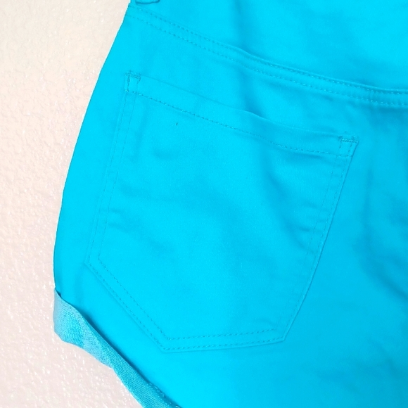 NWT Nicki Minaj Blue Mid Rise Shorts Size 13/14 - Picture 9 of 12